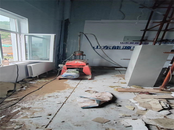 屏山地基基础下沉墙体裂缝加固注浆顶升施工